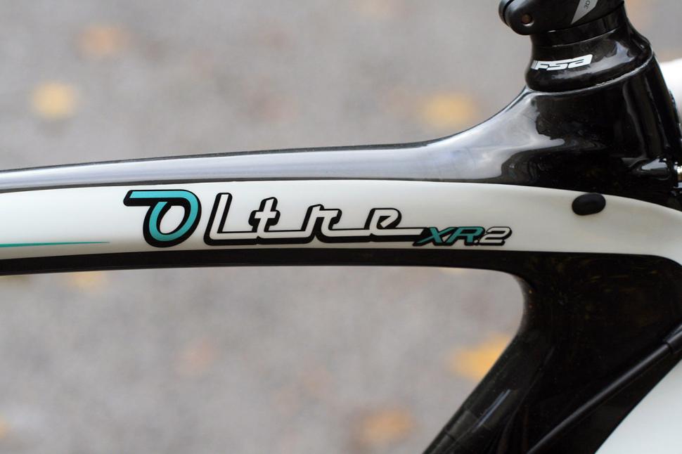 Review Bianchi Oltre XR2 Road Bike Road Cc